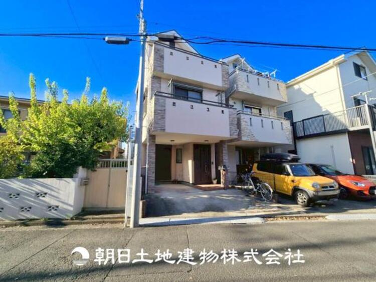 外観 【外観写真】その家から感じられる、気品・上質・重厚感・極細やかさ、そのすべては見た者に安らぎを与える特別な空間です。ここに住むからこそ意味がある。すべての（始まり）をここから迎えましょう。