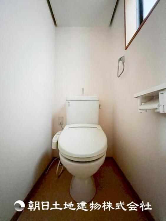 トイレ 【トイレ】大切な1人時間。寛ぎだけではない、快適な生活を送る為に必要なもの。毎日使う場所だから、より快適な空間に仕上げられています。