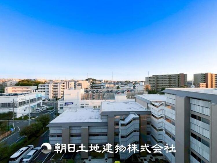 その他 【眺望】温かい太陽を感じる事ができるのは、目の前に遮るものが無いから。彼方に広がる風景が絵画のように広がります。