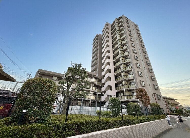 外観 現地に足をお運びいただいた際には、周辺散策などをお勧めいたします。