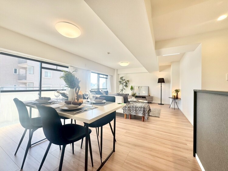 居間 過ごす時間が、たくさんの思い出として紡がれていく場所。