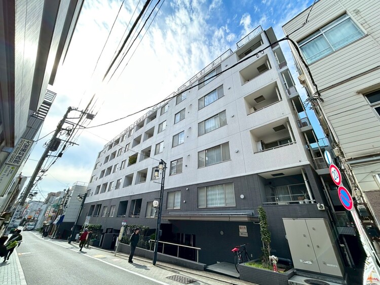 その他 飽きのこないシンプルモダンな外観です。