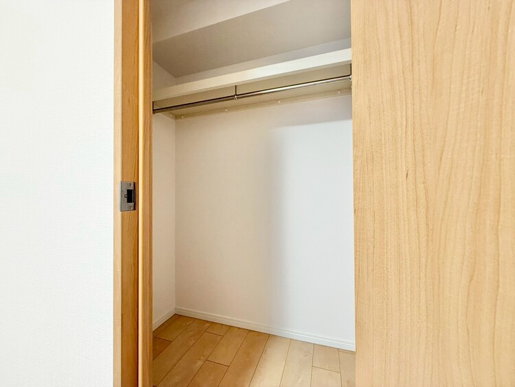 その他 収納スペースが付いていて、お部屋を広く使っていただけます。