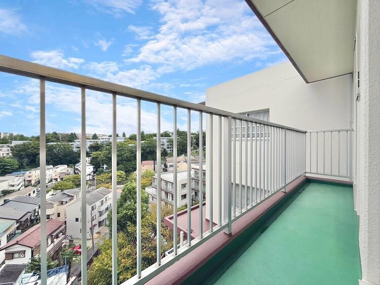 その他 朝の澄んだ空気や、夕方に吹く清々しい風を感じられるバルコニー。