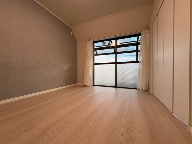 その他 清かで艶やかな時間をもたらしてくれる室内です。