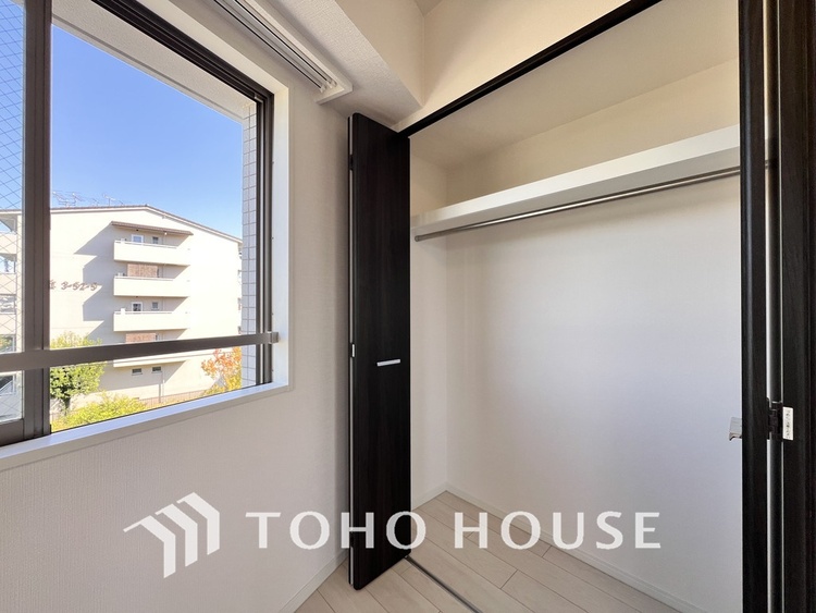 内装 各部屋充実の収納