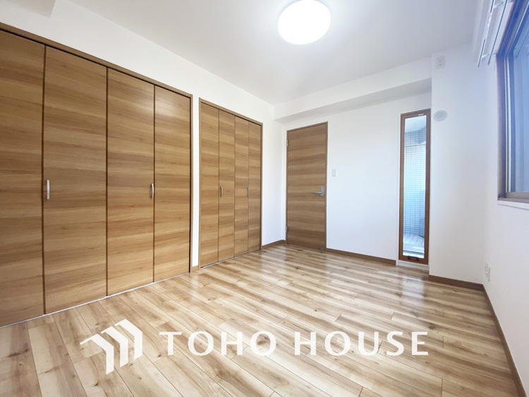 内装 シンプルですっきりとした室内は飽きのこない居心地の良い雰囲気です