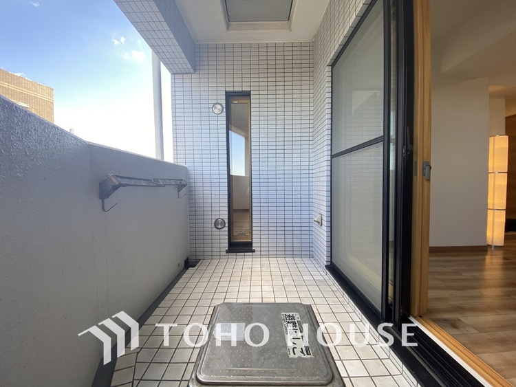 バルコニー 陽当たり良好なバルコニー