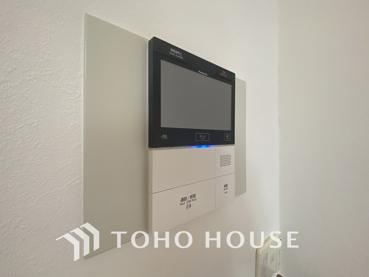 その他 来客が一目でわかるモニター付きインターホン