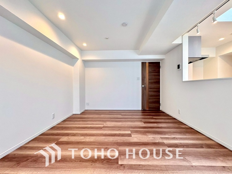 内装 【LIVING】◆simple is best◆無駄のない綺麗なつくりのリビングルームであなただけの暮らしを。