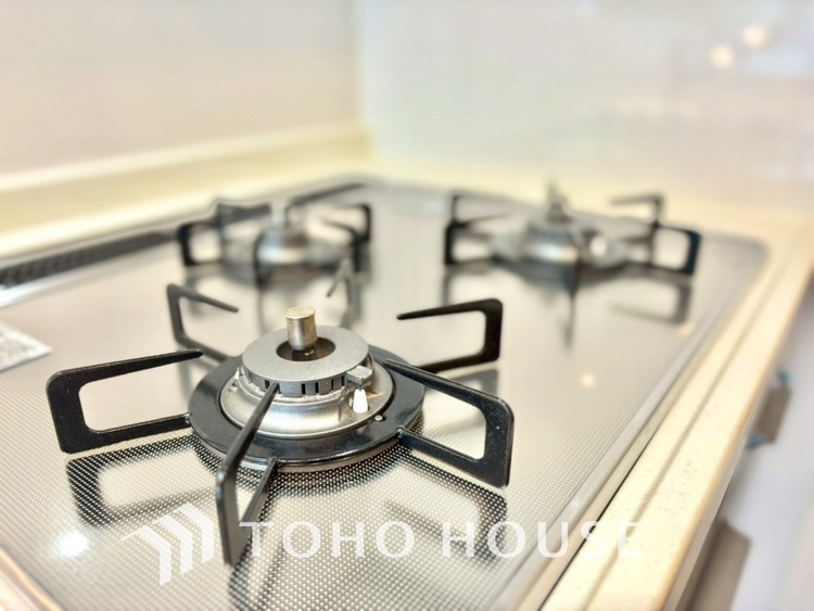 キッチン 【KITCHEN】◆家族のおはよう◆の声を笑顔で迎えてあげられるシステムキッチン。朝ごはんが楽しみでちょっと早起きしたくなるんです。