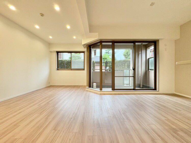 居間 豊かな居住性と、安心感を満たすクオリティが見事に調和した住空間。