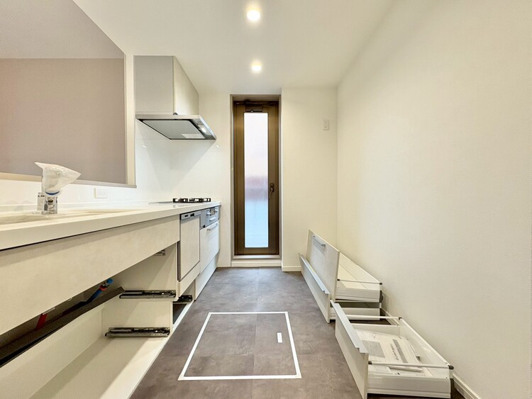 キッチン 洗練されたスタイリッシュなデザイン性と使いやすさを備えた仕様。