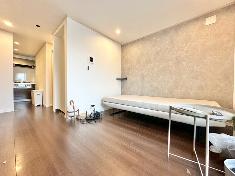 居間 居心地の良い空気感は、暮らしのステージを彩り、心からのやすらぎと満足感を与えてくれます。