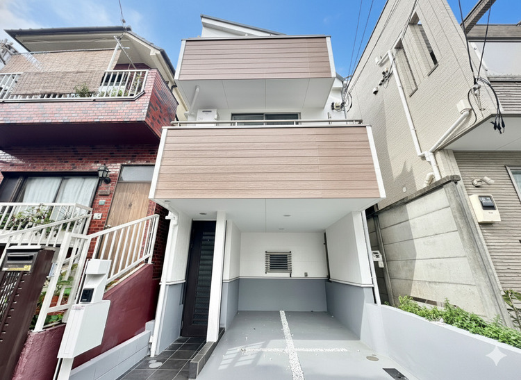 外観 資料には掲載していない情報が、現地にはたくさんあります。是非一度、現地をご確認ください。