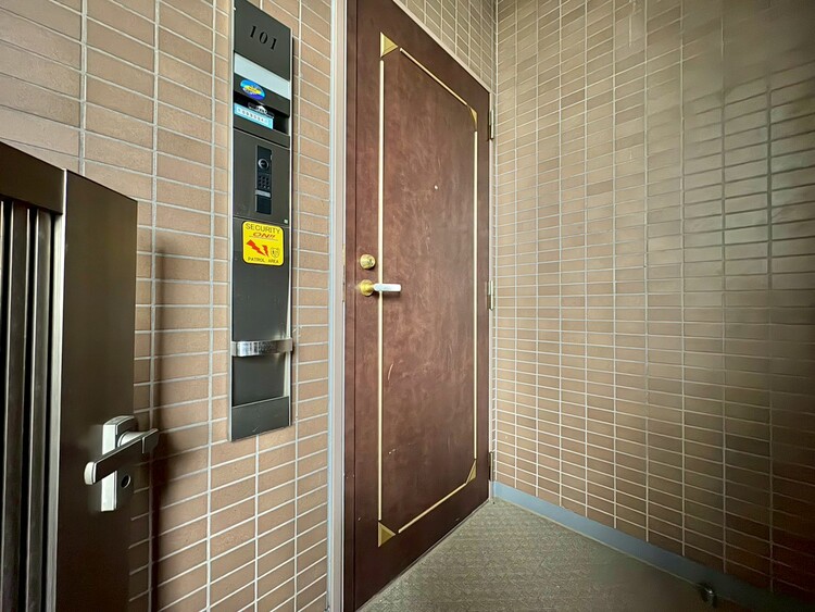 玄関 玄関を開ければ、そこは安らぎのご自宅。