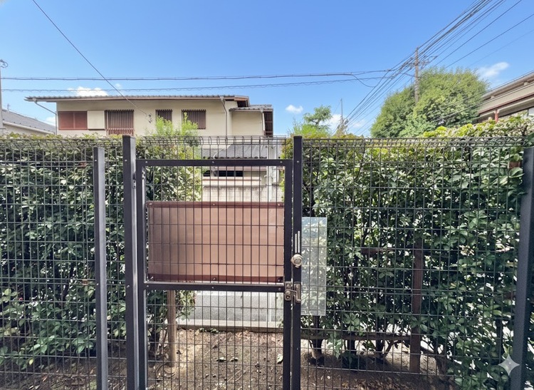 バルコニー 頬をなでる、優しい風を感じることが出来ます。