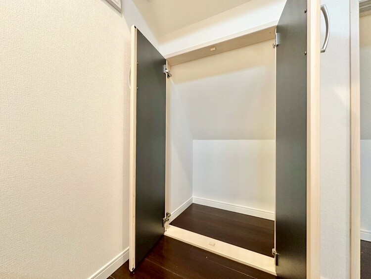 収納 居室にはクローゼットがあり、荷物もスッキリ収納して快適にお過ごしいただけます。