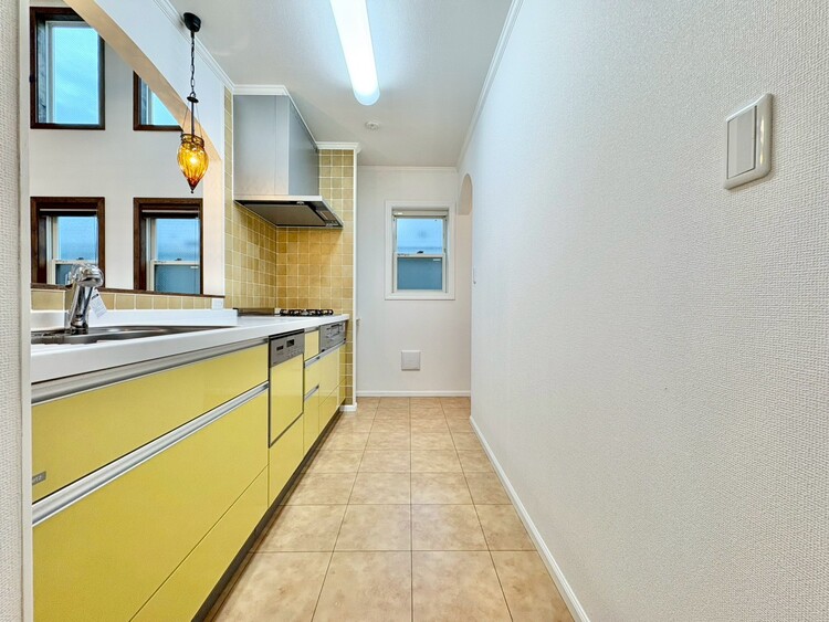 キッチン 洗練されたスタイリッシュなデザイン性と使いやすさを備えた仕様。