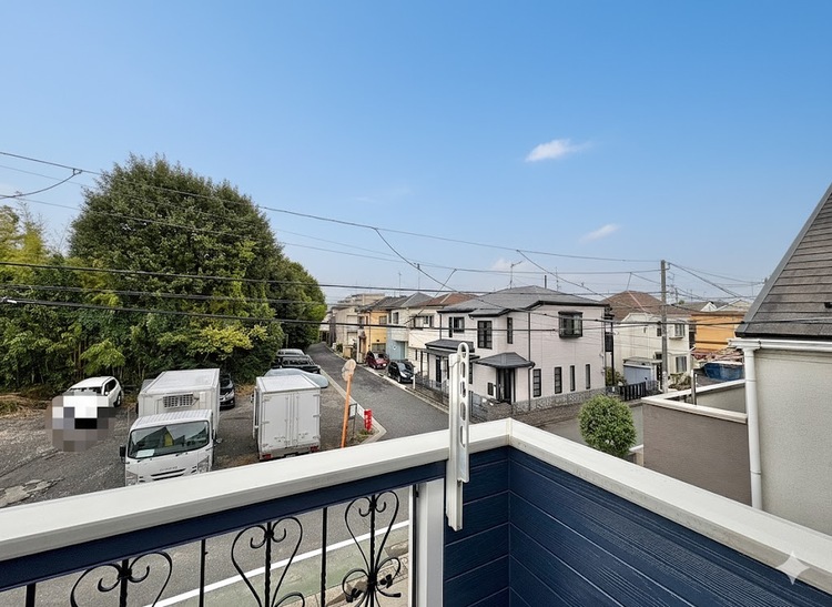 バルコニー （リフォーム工事中）頬をなでる、優しい風を感じることが出来ます。