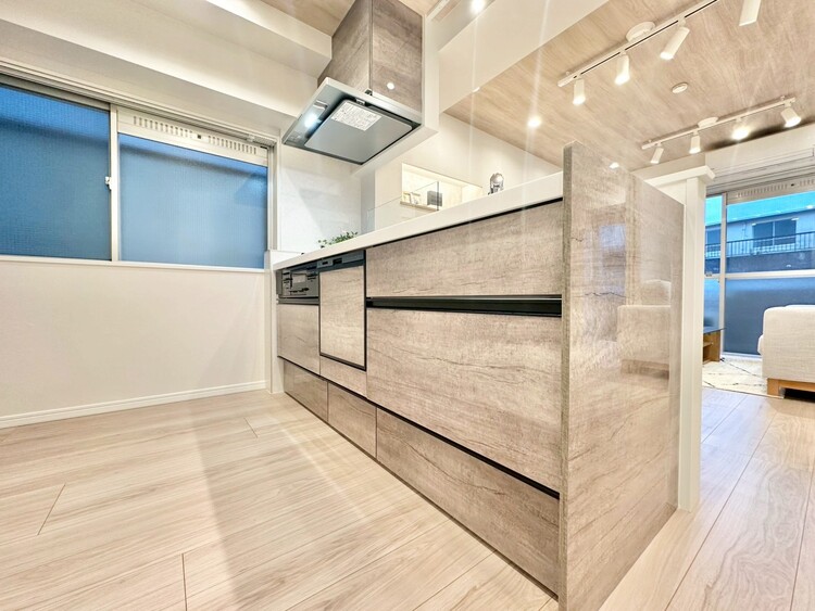 キッチン 洗練されたスタイリッシュなデザイン性と使いやすさを備えた仕様。