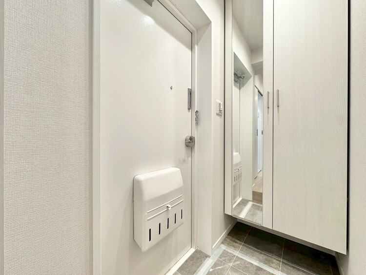 玄関 シューズボックスを完備した玄関です。