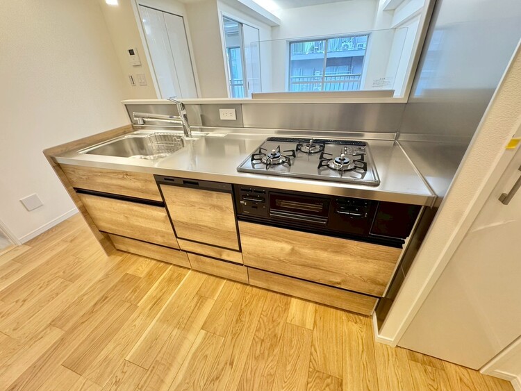 その他 開放感のあるキッチンスペース。調理をしながら、会話も弾みそうですね。