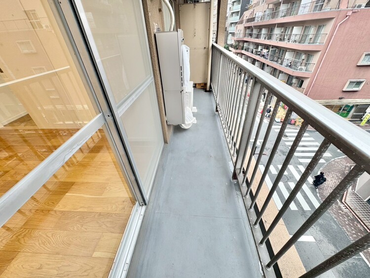 その他 朝の澄んだ空気や、夕方に吹く清々しい風を感じられるバルコニー。