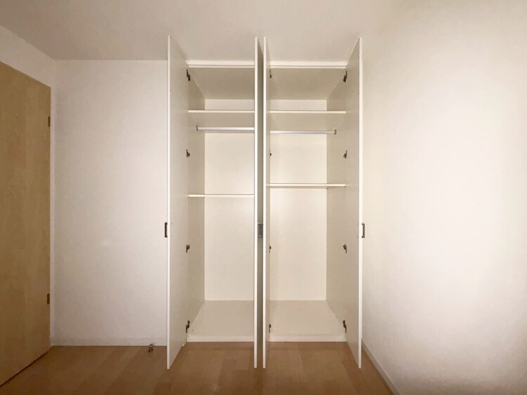 その他 収納スペースが付いていて、お部屋を広く使っていただけます。