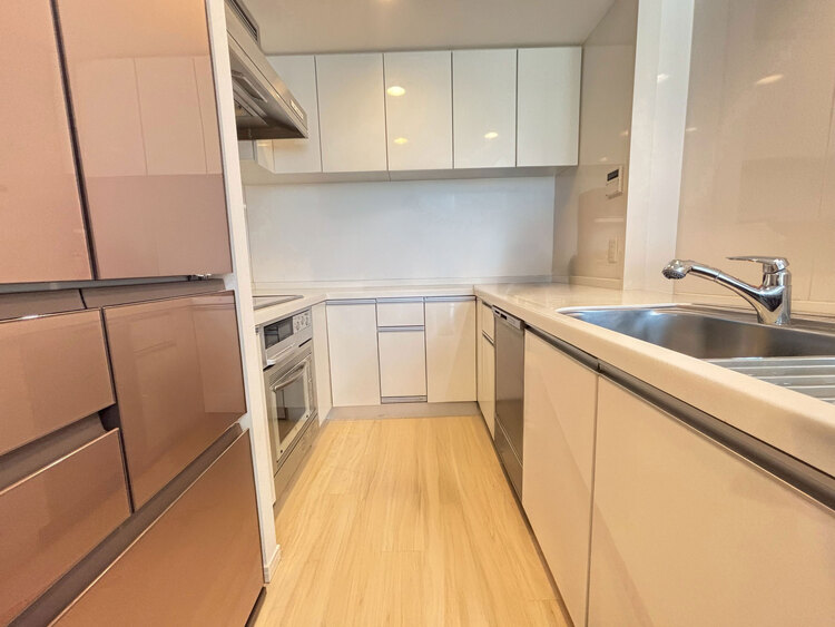 その他 開放感のあるキッチンスペース。調理をしながら、会話も弾みそうですね。