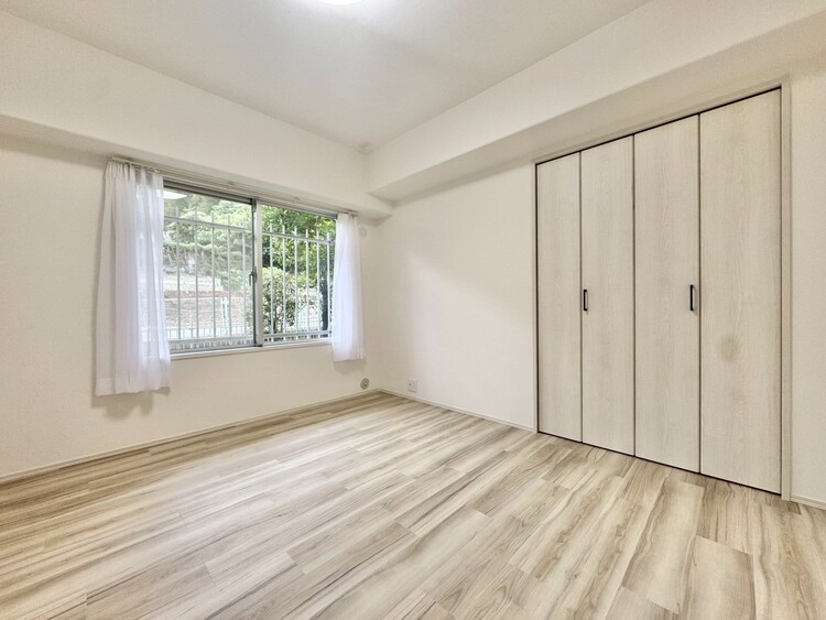 その他 清かで艶やかな時間をもたらしてくれる室内です。