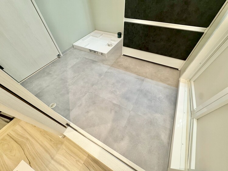 その他 十分な広さの脱衣所。