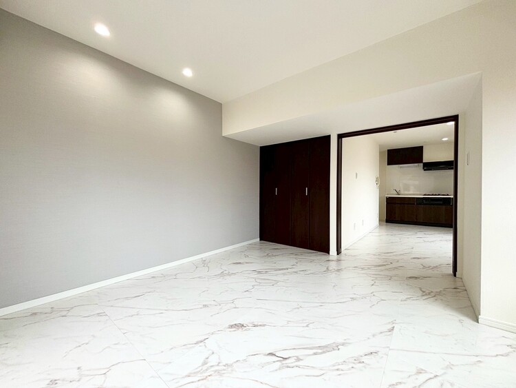 その他 清かで艶やかな時間をもたらしてくれる室内です。