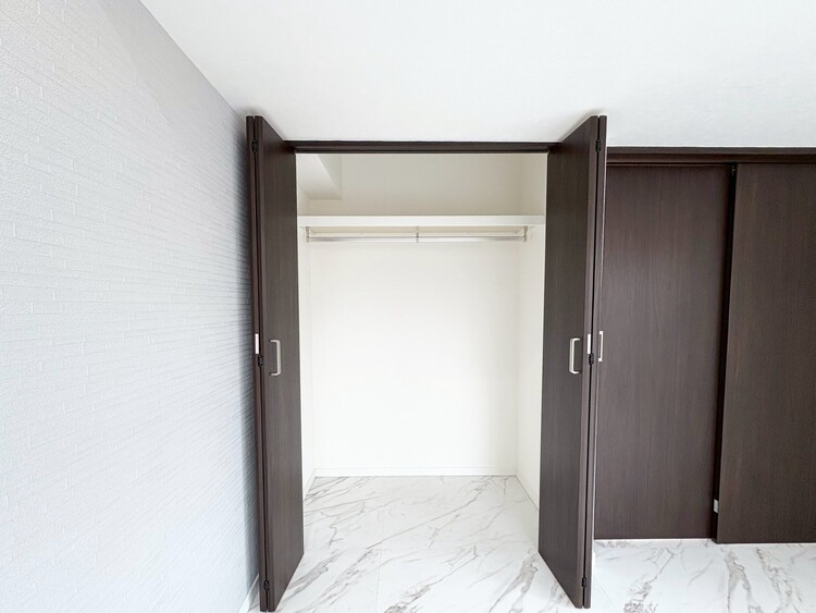 その他 収納スペースが付いていて、お部屋を広く使っていただけます。