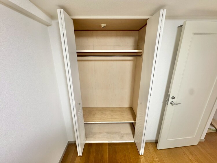 その他 収納スペースが付いていて、お部屋を広く使っていただけます。