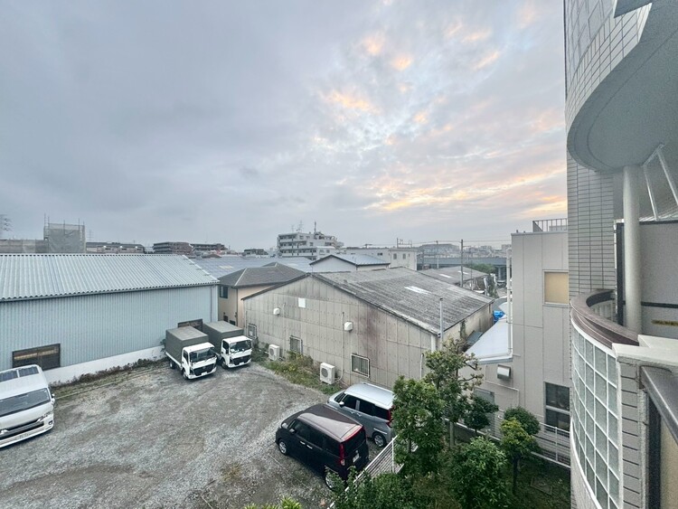 その他 眺望や窓からの景色が良いと、家で過ごす時間も快適です。