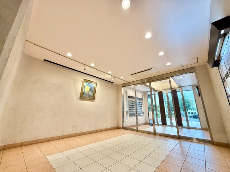 その他 館内は静寂な中が保たれており、管理が行き届いている印象を受けました。