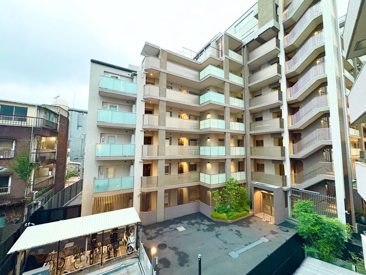 その他 眺望や窓からの景色が良いと、家で過ごす時間も快適です。