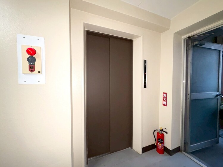 その他 エレベーター完備のため荷物が多くなっても安心。