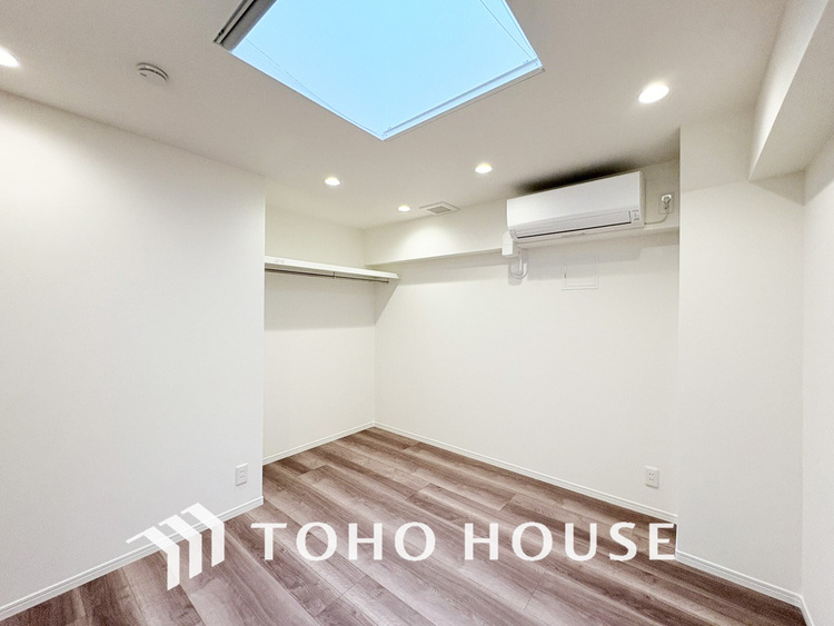 内装 1日の疲れを癒し、心地よく寛げるようゆったりとした広さをしています