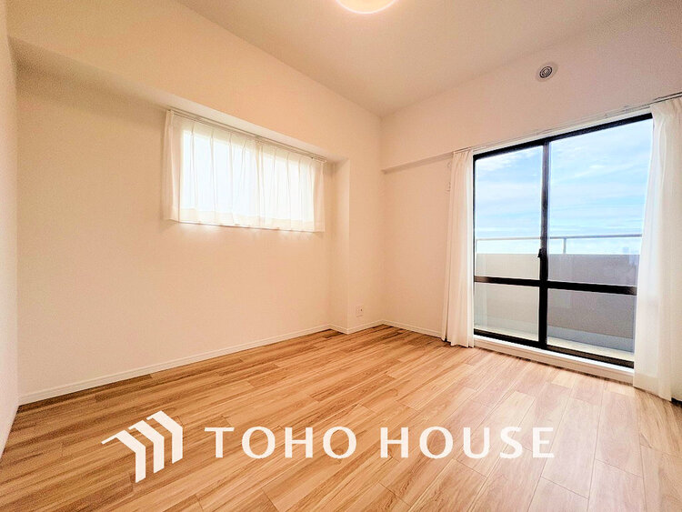 内装 シンプルですっきりとした室内は飽きのこない居心地の良い雰囲気