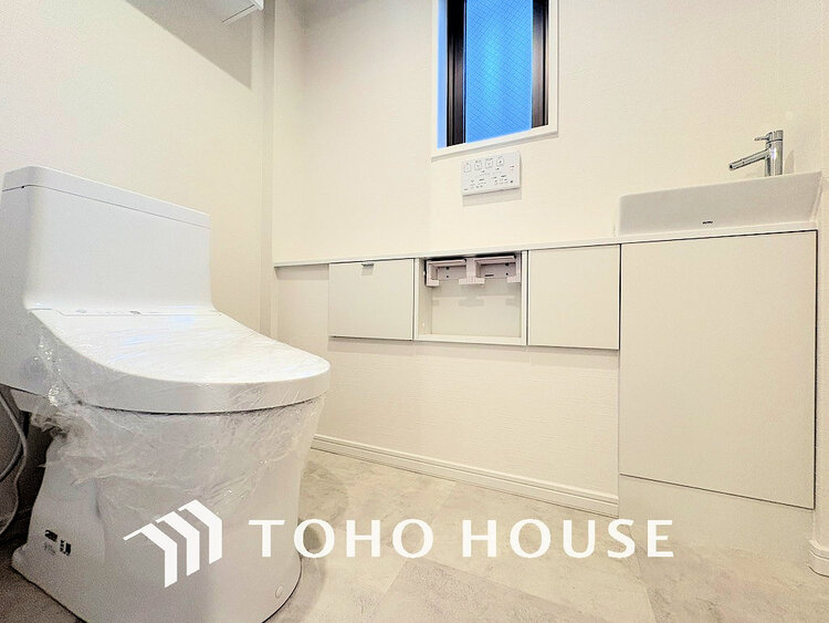 トイレ トイレには快適な温水洗浄便座付