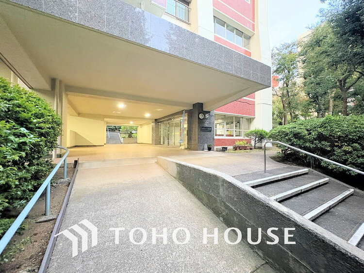 エントランス エントランス