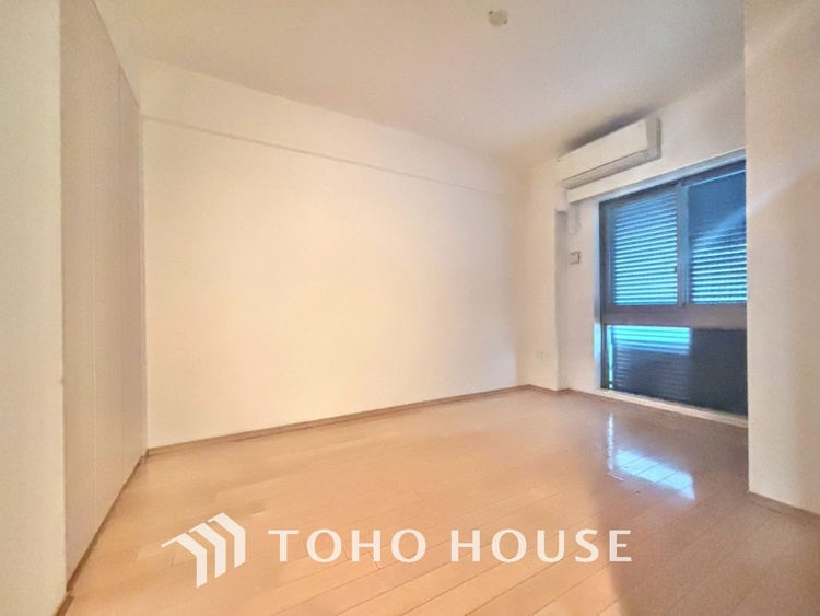 内装 【ROOM】感性を育むプライベートルームはシンプルでスマートな空間。