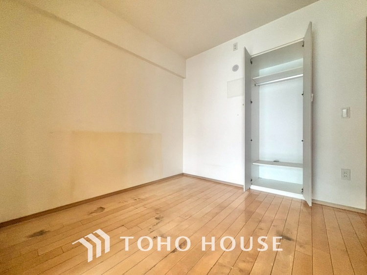 内装 使いやすく、明るい洋室に仕上がります。子供部屋や趣味のお部屋にご利用できます。