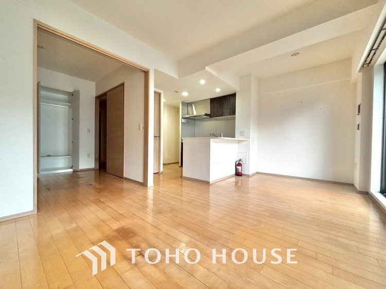 内装 「想像していた以上に広い」が写真を撮っているときの感想です。家事動線に配慮したプランによりご家族がくつろげる明るく広い空間が確保できました。