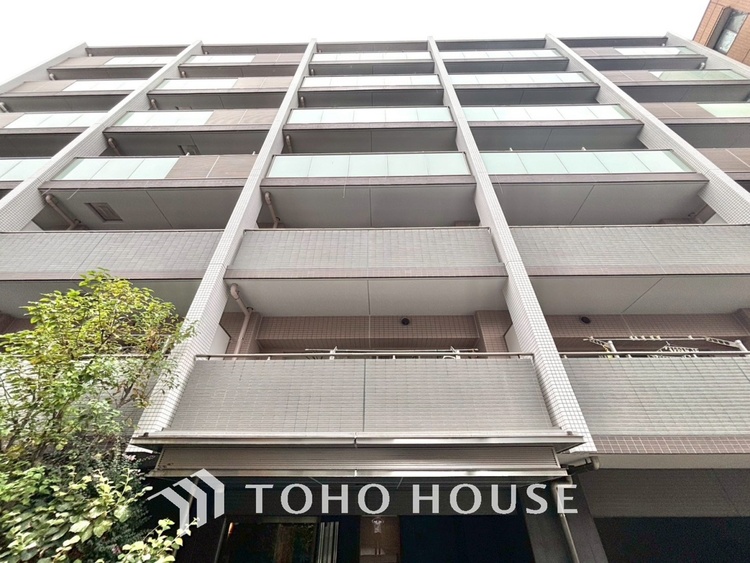 外観 漂う上質な空気感、マンションに入れば「おかえりなさい」と笑顔で迎えてくれるエントランス。最良の心配りを感じるマンションでした。