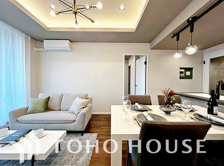 内装 居心地のいい暮らしには欠かせない眩い採光。