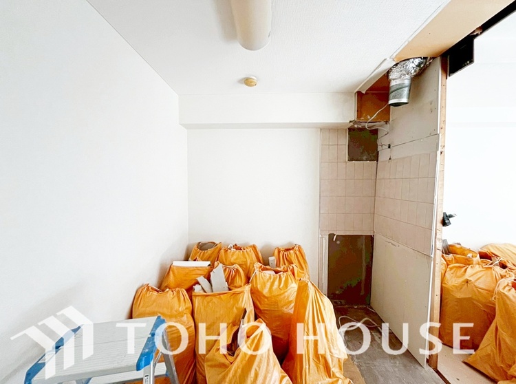 内装 【改装中】そこに季節の息吹を感じて、いまがどんな季節なのかを実感する。