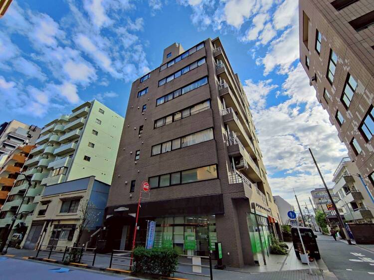 その他 飽きのこないシンプルモダンな外観です。